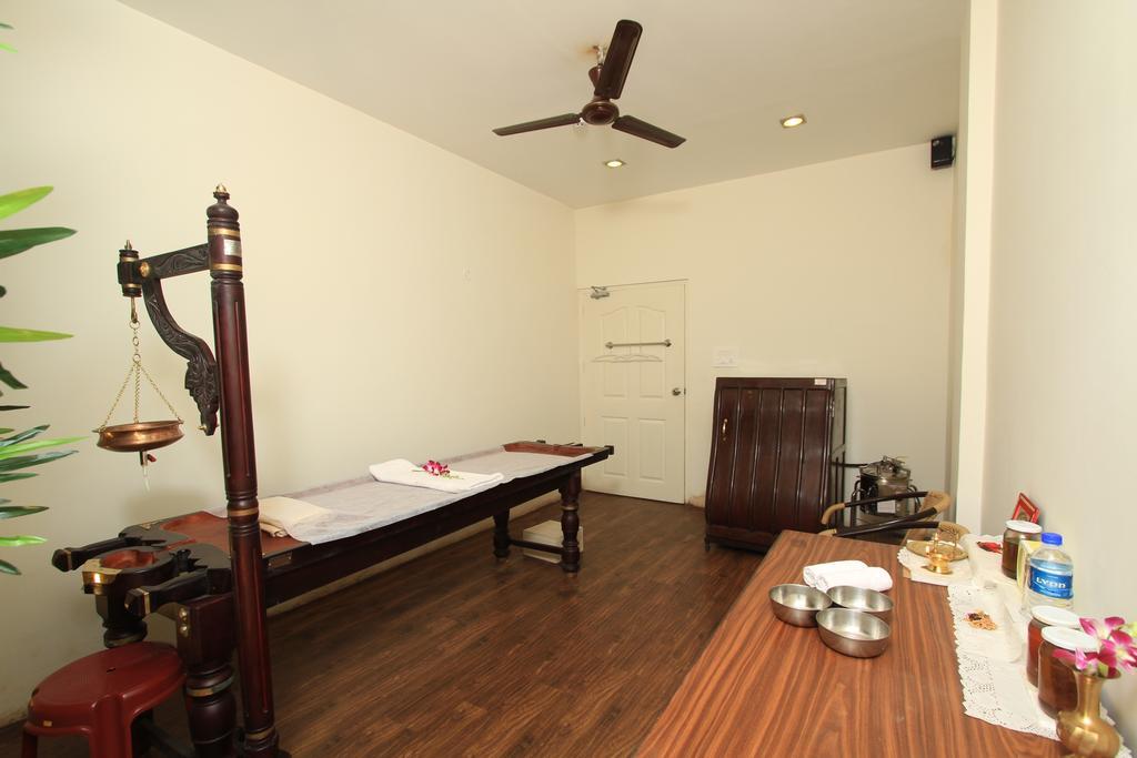 Hotel Orchid Square Coonoor Exterior foto